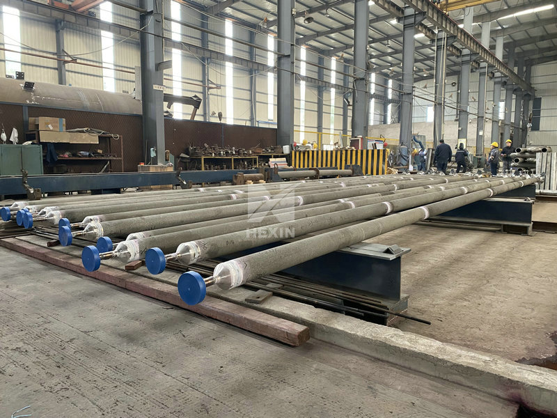 Catalyst tubes for steam reformers