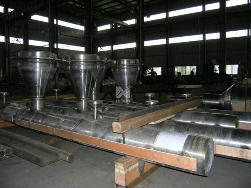 Cast monifolds collectors for methanol reformer