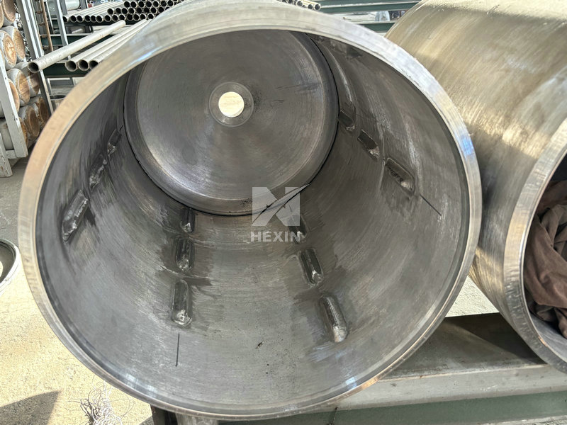 cast rotary retort inside welding