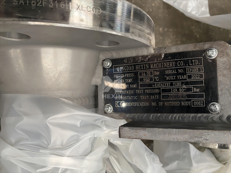 Welding and fabrication for catalyst tubes for export