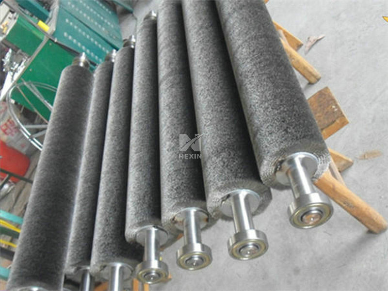 Brush rollers for aluminum furnace