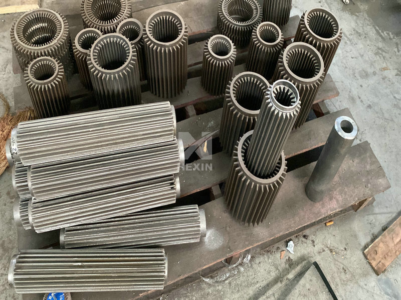 Cast recuperator finned section