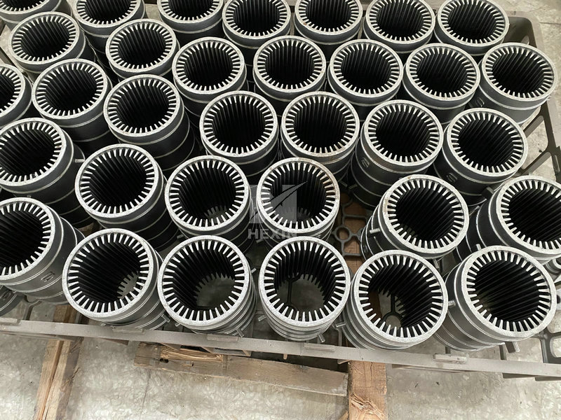 Cast recuperator finned elements