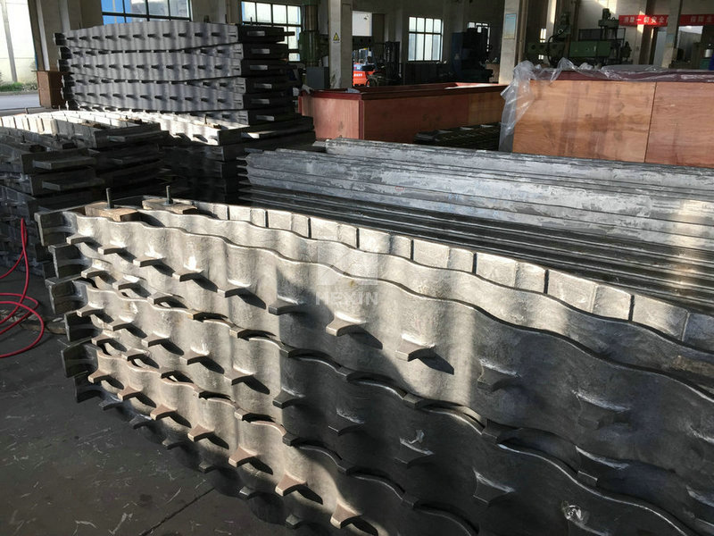 Tube supports for steam superheater