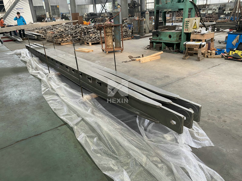 static cast tube supportsHK40