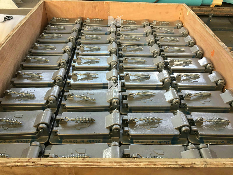 Cast peep doors assembly