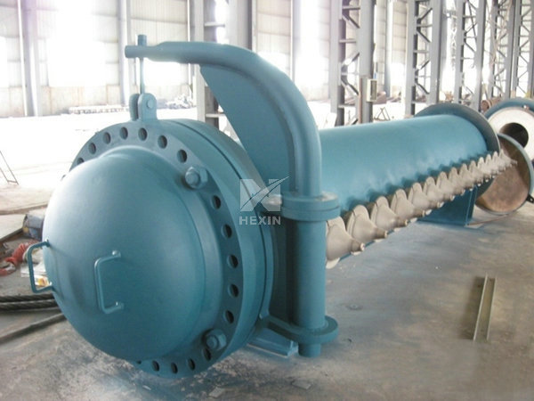 Outlet cold collector for fertilizer plant