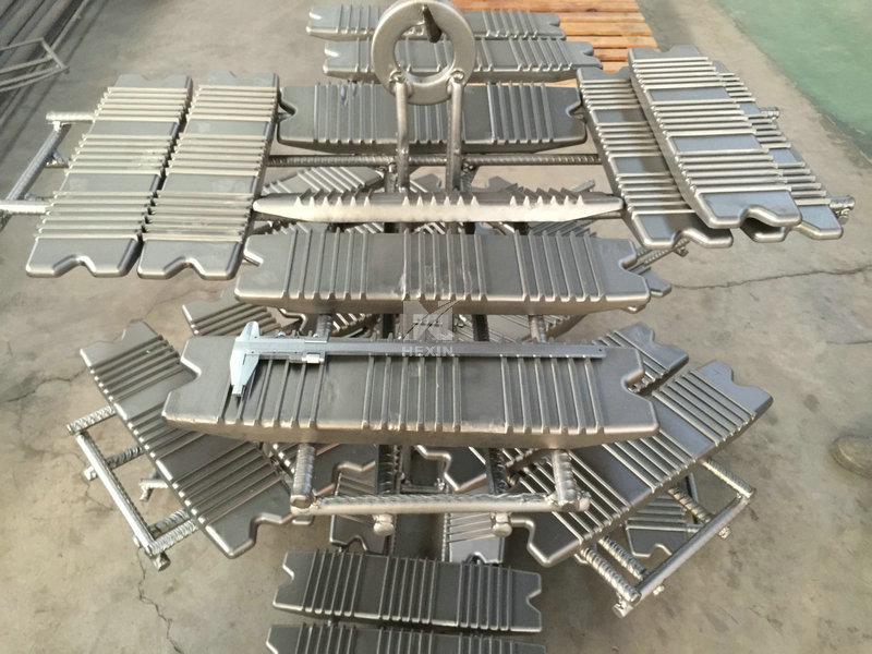 Cast plates for heat treatment furance