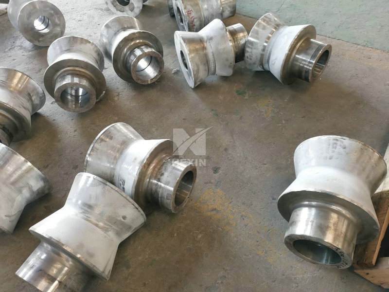 Charging and discharging rolls