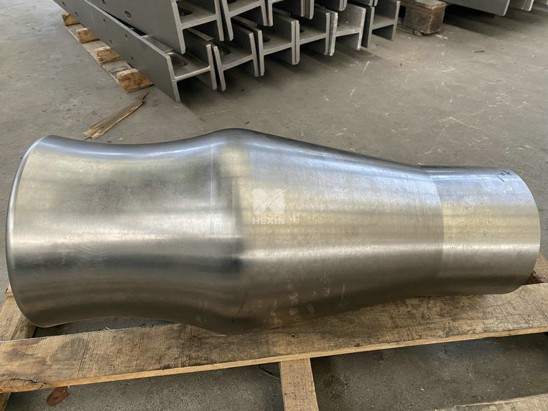 Charging and discharging rolls for billets plants
