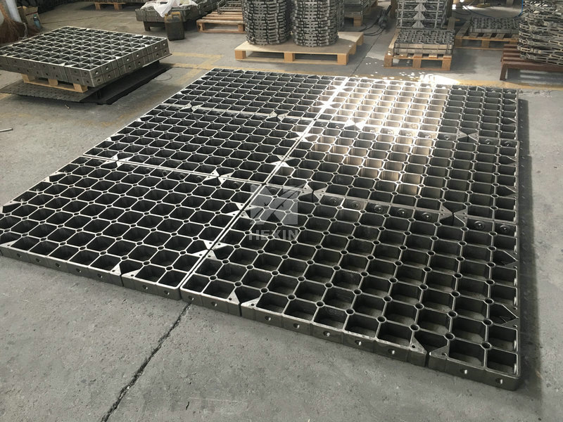Cast Base Trays Linked by Welding