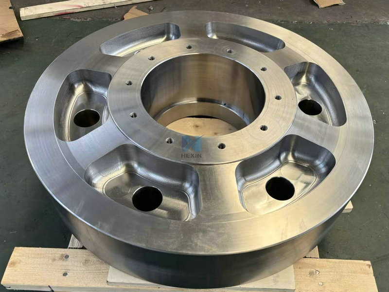 1.3  precise machined forged hub for hydro power plant_1